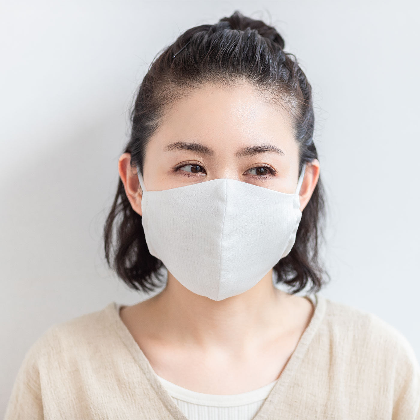 Real Stock|手づくりマスクキット（ミューファン）型紙付き|大人用（大）着用：正面