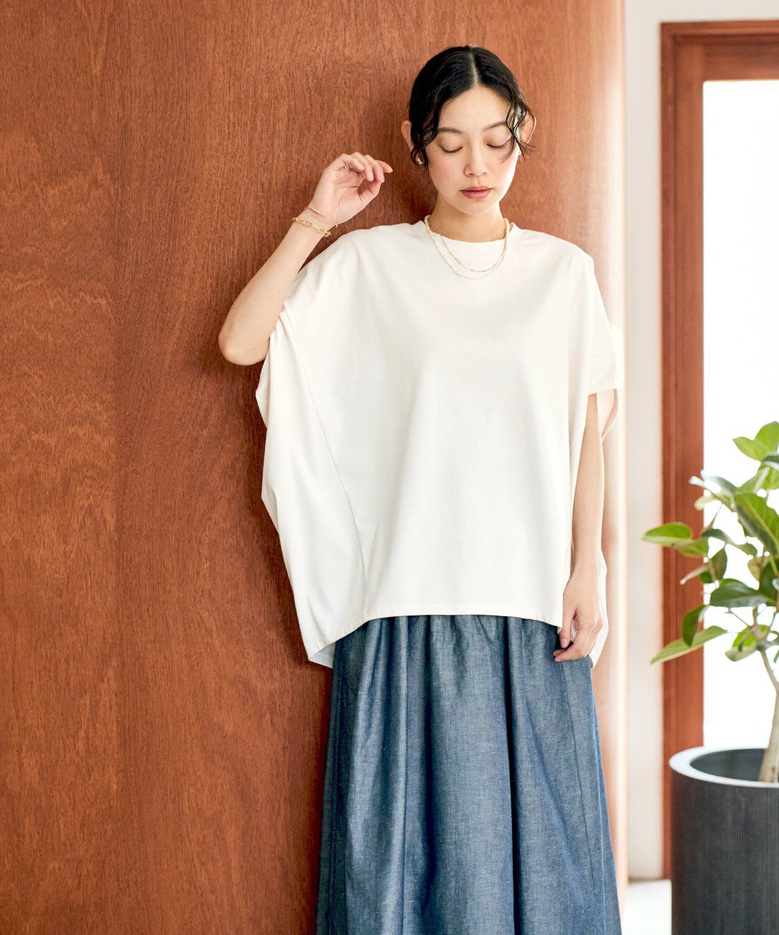 and myera|シャンブレー ギャザースカートのコーディネート