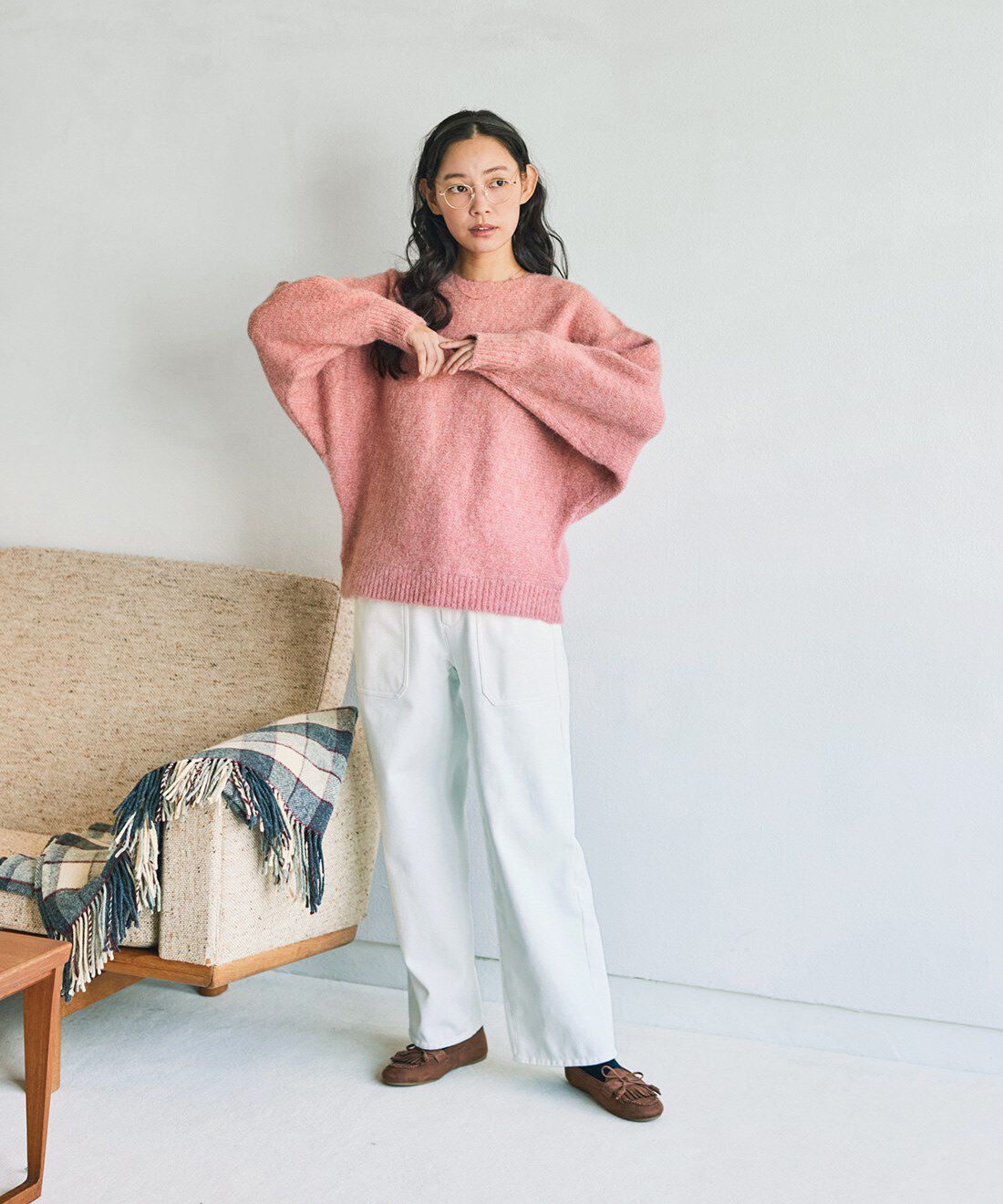 and myera|裏フリース ホワイト パンツのコーディネート