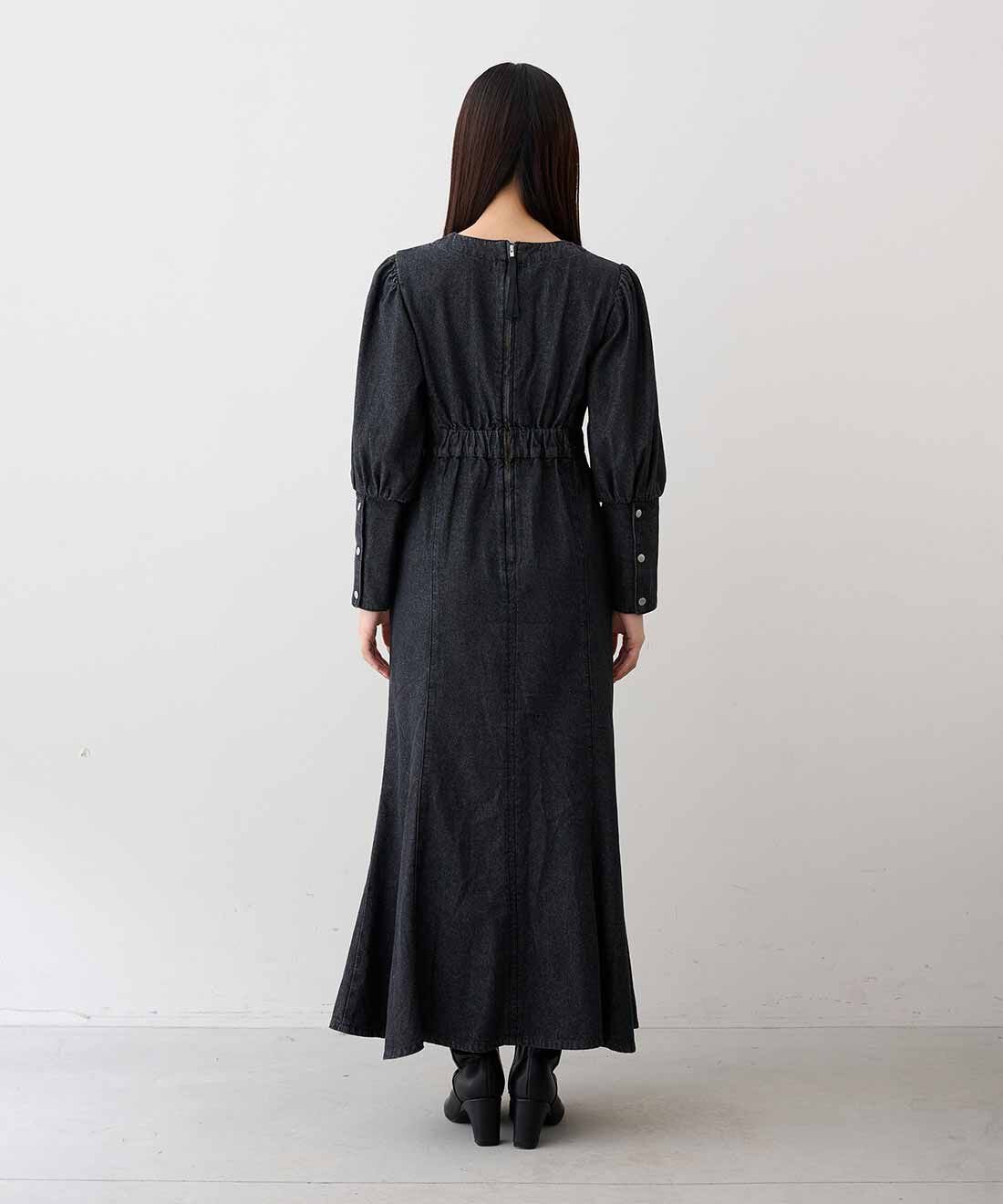 MEDE19F|MEDE19F　アンティーク風のデニムワンピース〈ブラック〉|モデル身長：158cm　着用サイズ：M