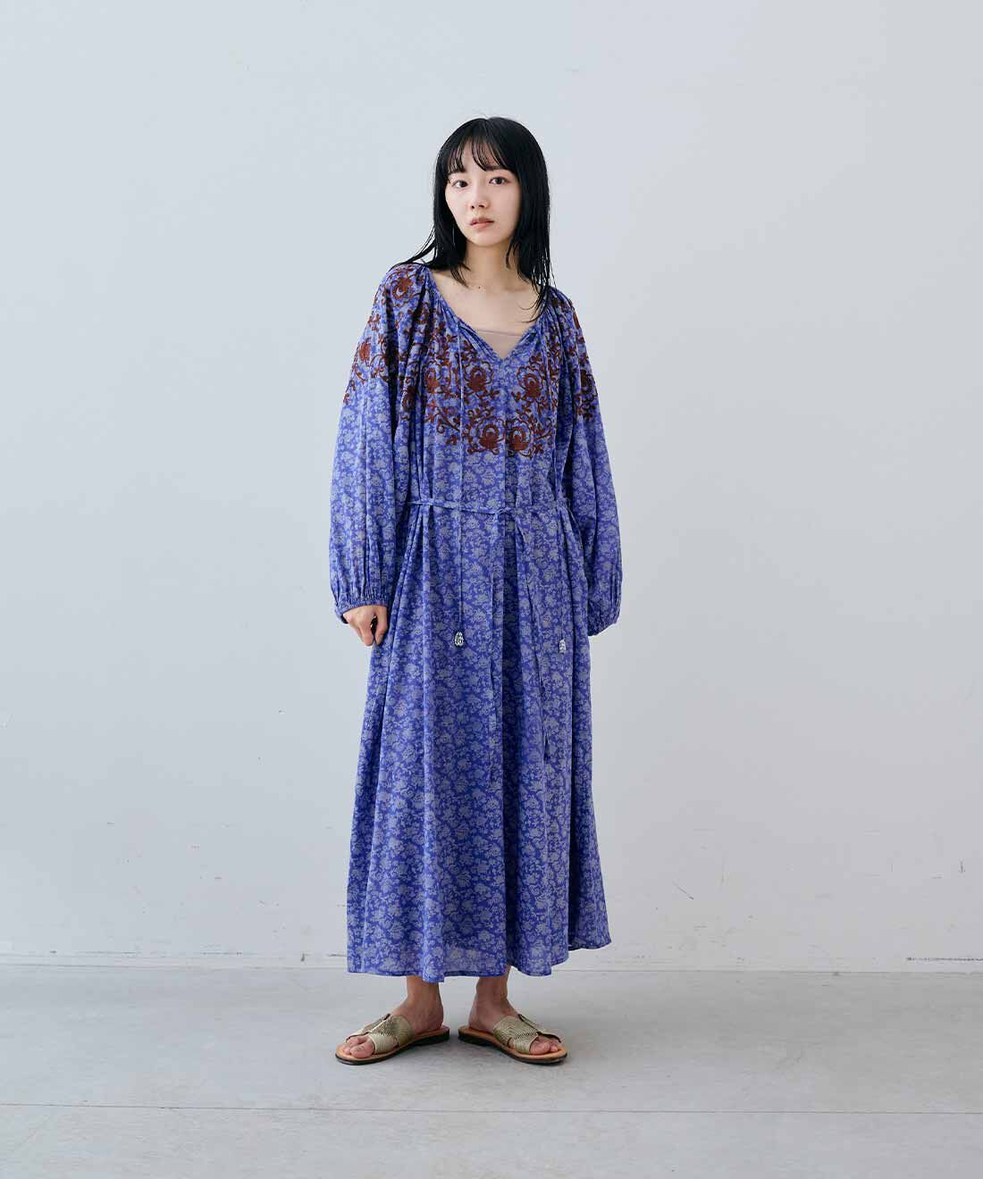 MEDE19F|コード刺繍プリント ワンピース〈バイオレット〉のコーディネート|163cm　size：M