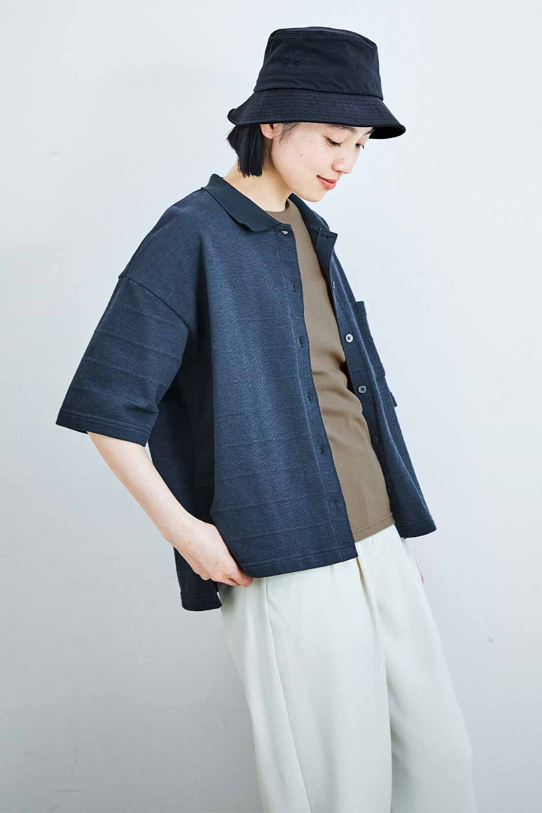 THREE FIFTY STANDARD|鬼カノコ カットソーシャツ〈チャコールグレー〉とサーマル生地 タンクトップと落ち感がきれいなタックパンツＩＶ　ＴＦＳのコーディネート