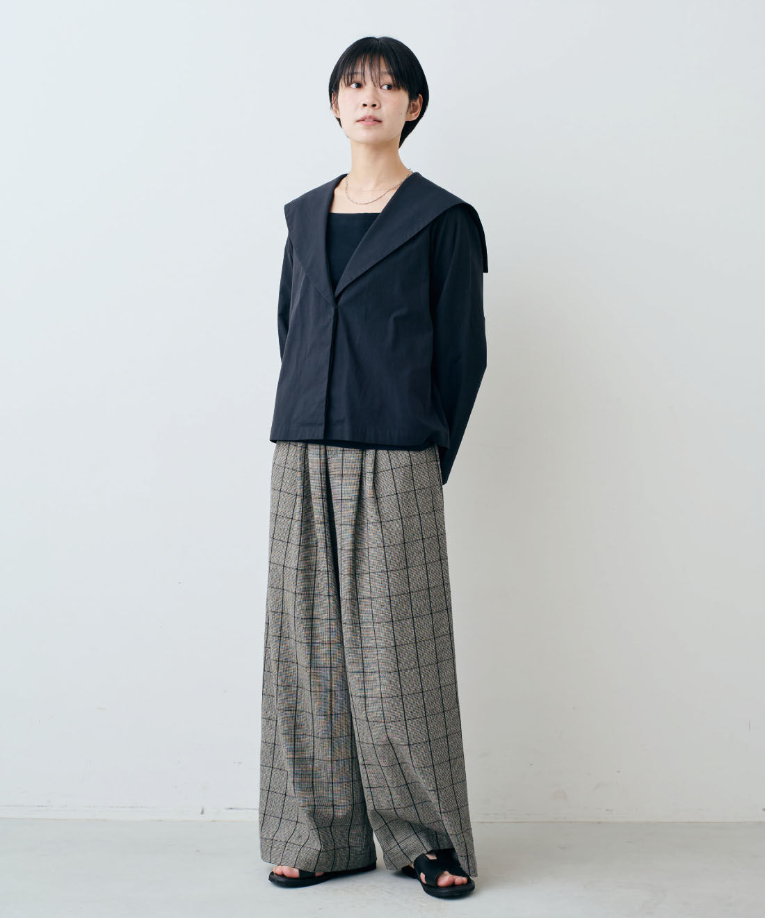 THREE FIFTY STANDARD|綿100％ モノトーンチェック ワイドパンツのコーディネート