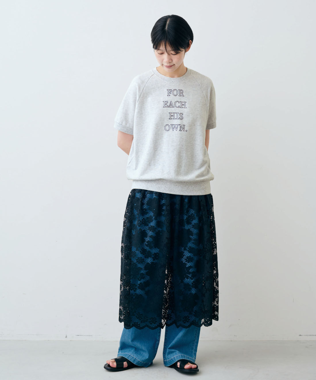 THREE FIFTY STANDARD|ライトデニムのタックワイドパンツのコーディネート