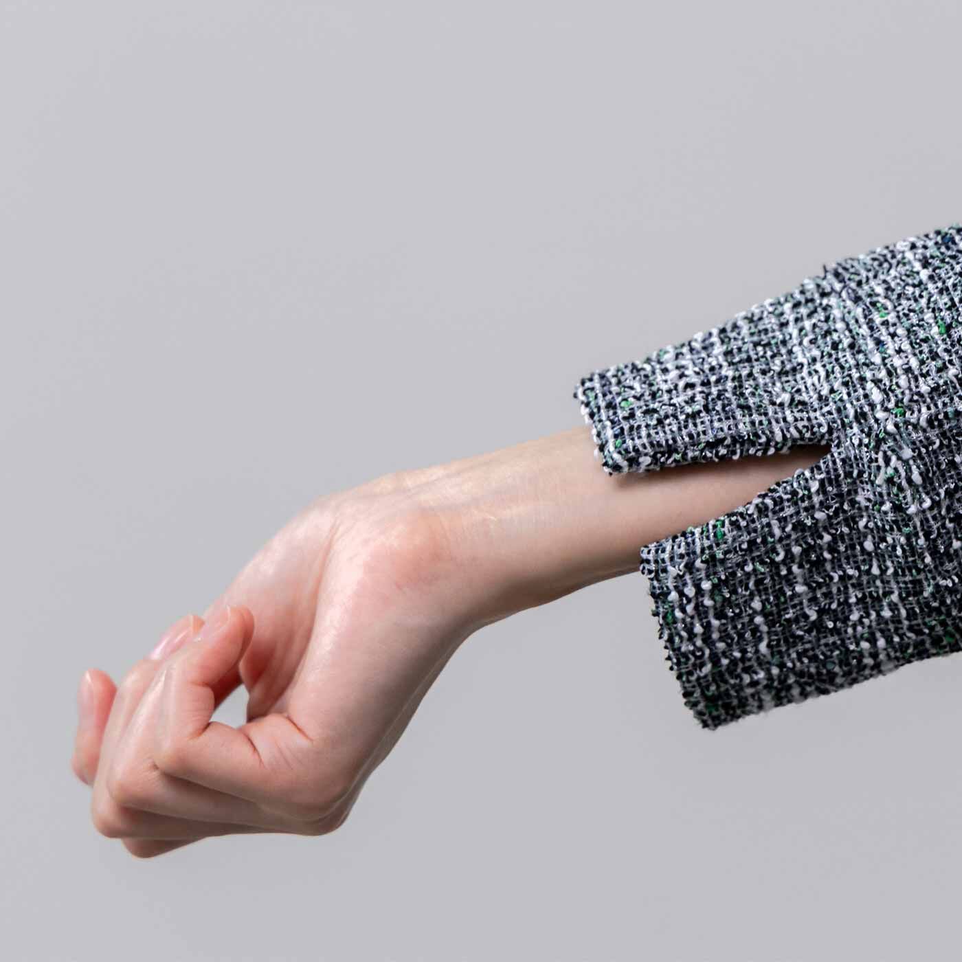 frauglatt|フラウグラット　上品華やかきちんと見え♪ 大人ツイード調カットソーのジャケット風カーディガンの会|袖はスリット入り。折り返せば抜け感も◎。