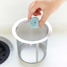ホタテプラスでバイオをサポート　排水口に置くだけ　ぬめり防止タブレットの会