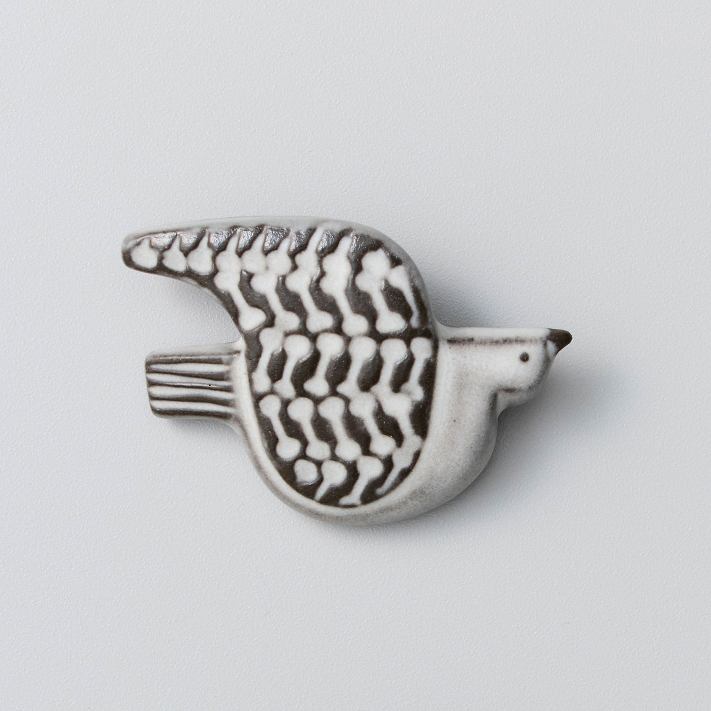 SeeMONO|BIRDS&rsquo; WORDS BIRD TILE BROOCH〈F〉